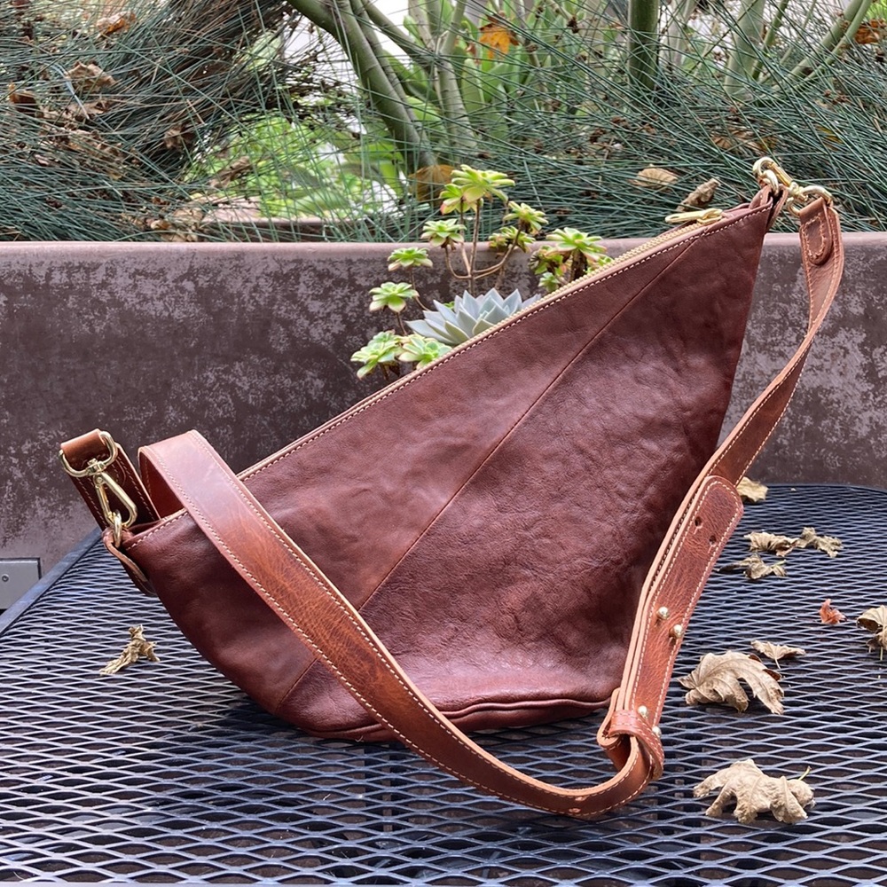 Elegant Brown Leather Crossbody Bag